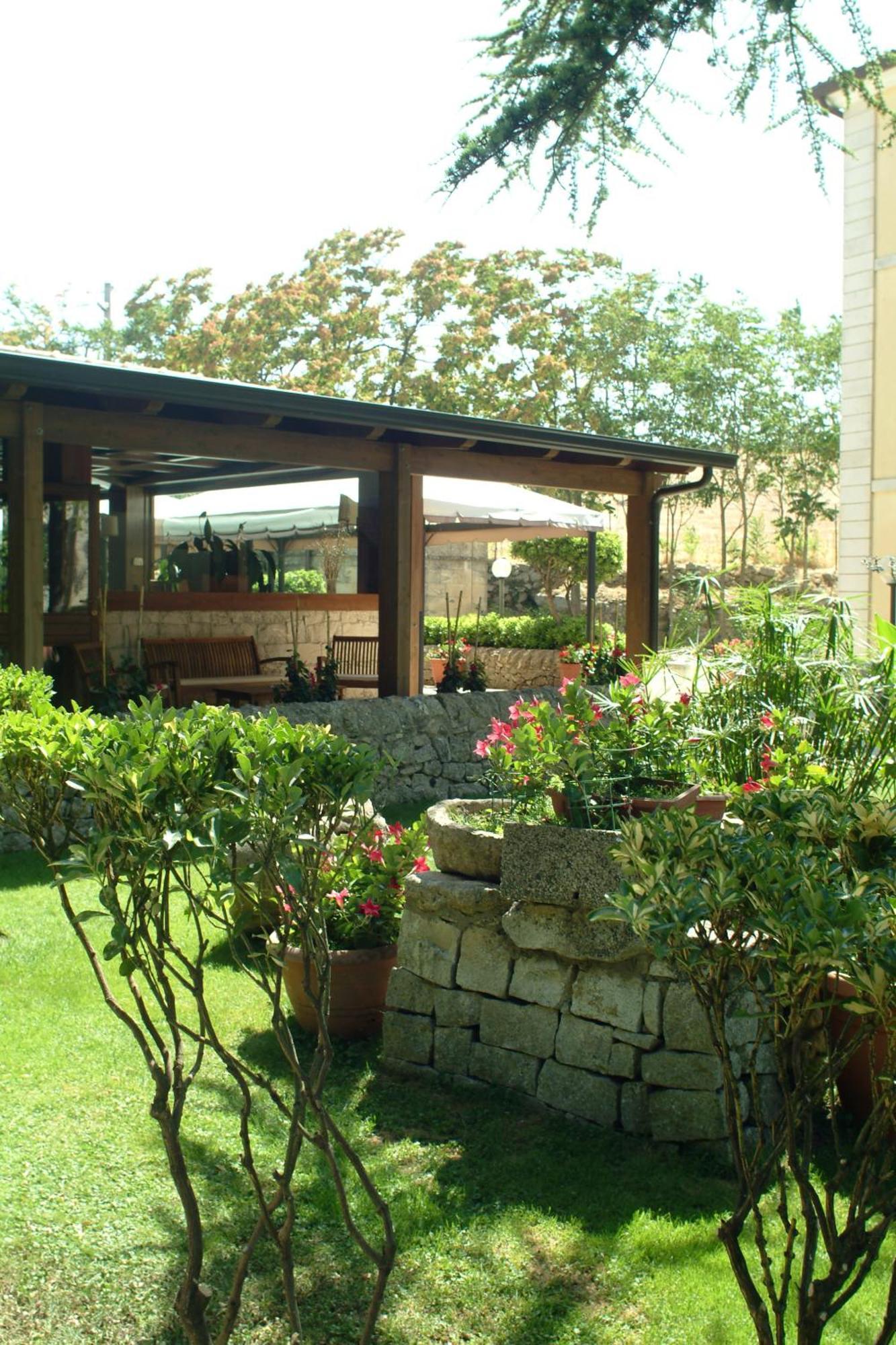 Hotel Antica Stazione Chiaramonte Gulfi Exterior foto