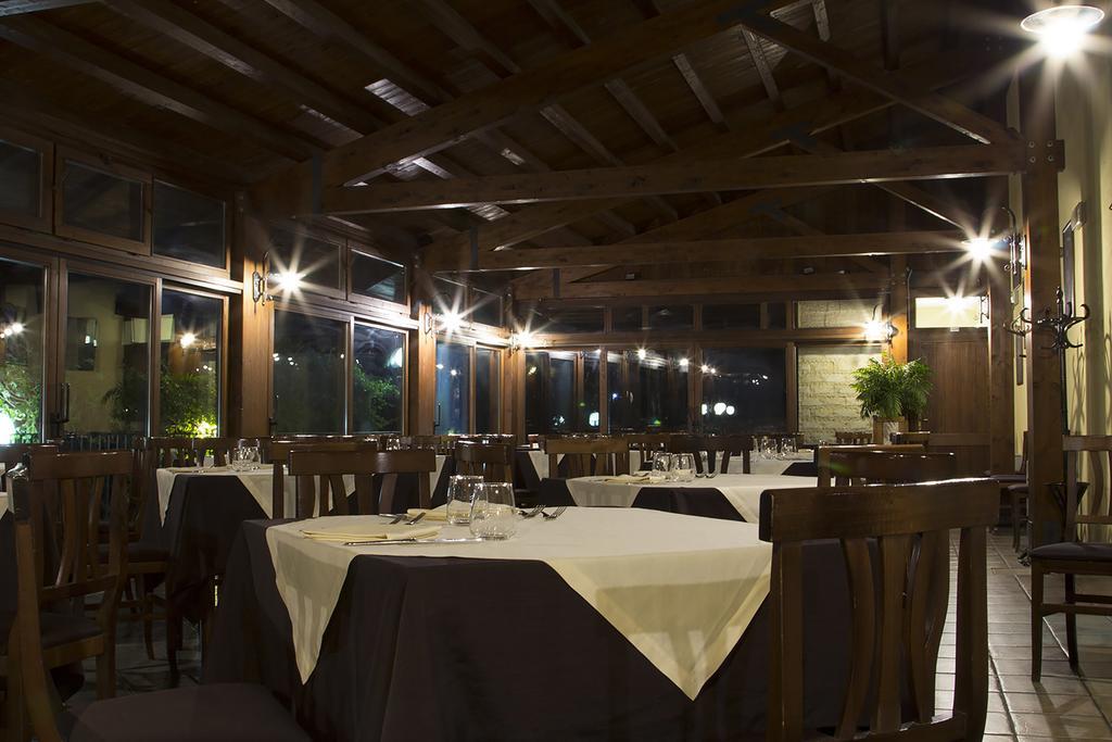 Hotel Antica Stazione Chiaramonte Gulfi Exterior foto